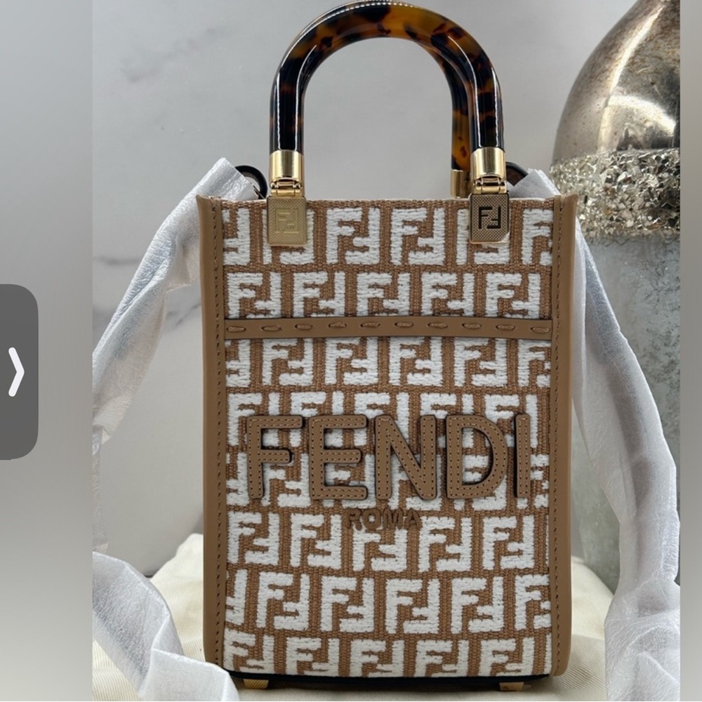 Fendi Sunshine Mini Shopper Tote NWT RARE SOLD OUT CURRENT - Picture 4 of 12